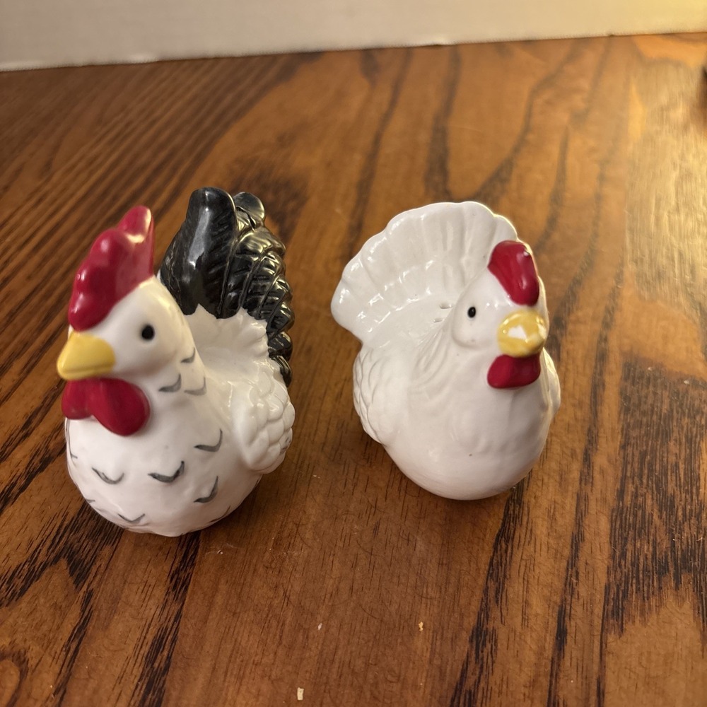 Ceramic Rooster and Hen Salt & Pepper Shakers Dinnerware Farmhouse Miniature